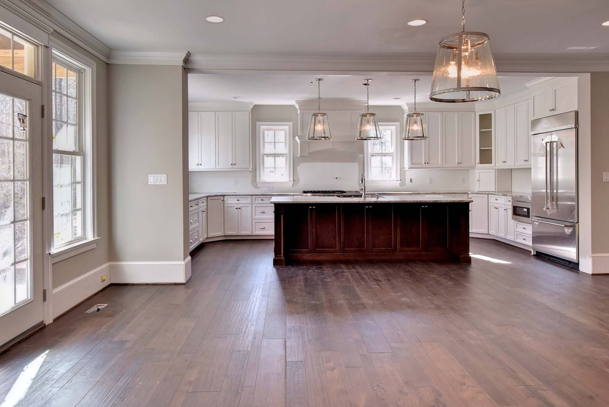 Featured image of post Agreeable Gray White Kitchen