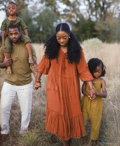 Featured image of post Black Family Spring Picture Ideas
