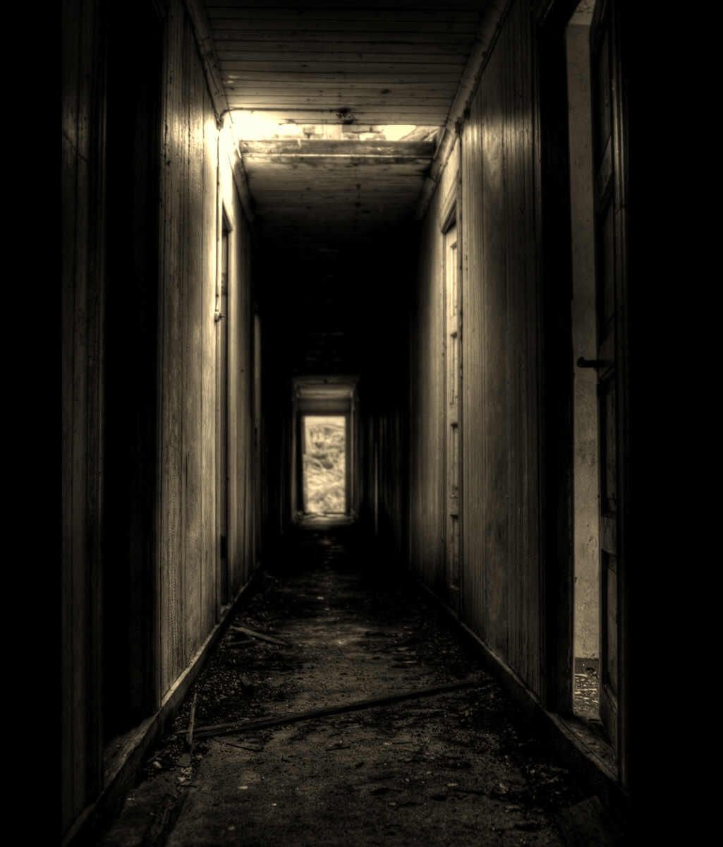 Featured image of post Scary Hallway Pictures