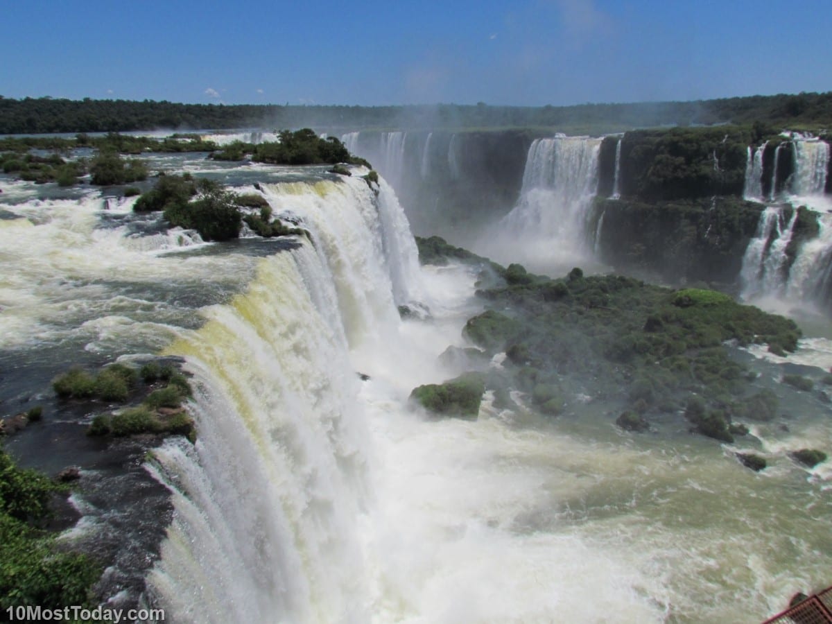 Featured image of post South America Natural Landmarks