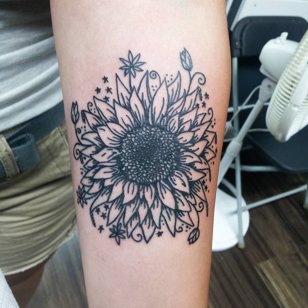 Featured image of post Sunflower Mandala Tattoo Meaning